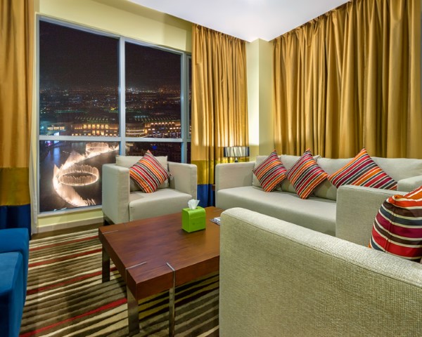 Two-Bedroom Burj Khalifa View-slider-18