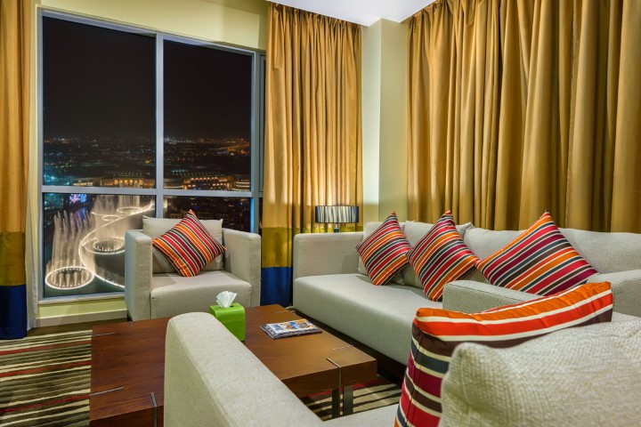 Two-Bedroom Burj Khalifa View-slider-19